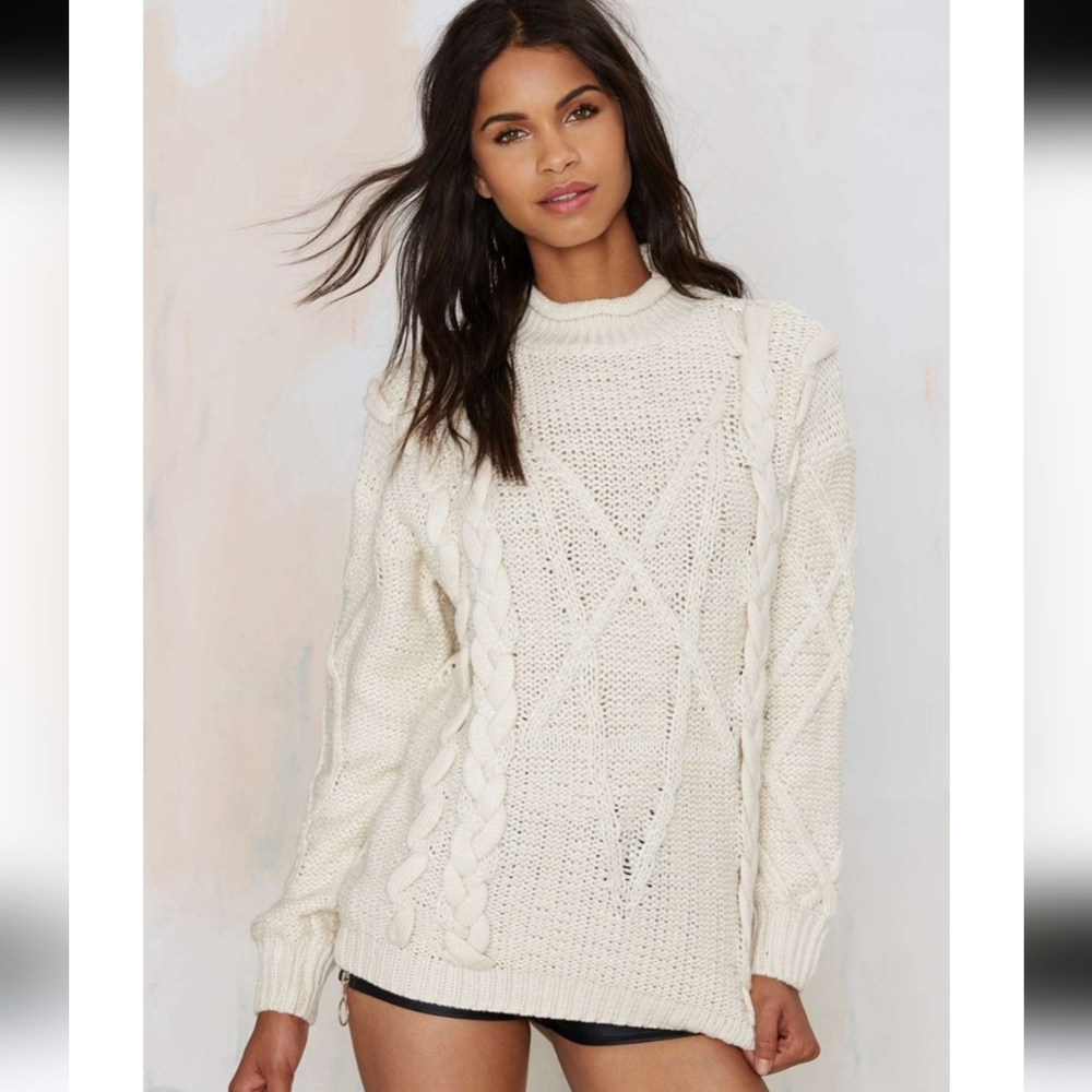 UNIF Cozy Cable Knit‎ Cream Sweater